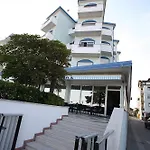 Niagara Hotel 4*