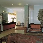 Niagara Hotel