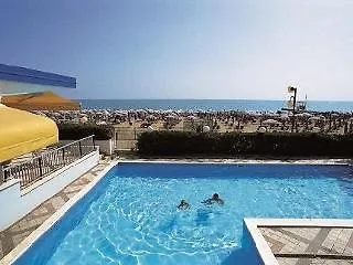 Niagara 4*